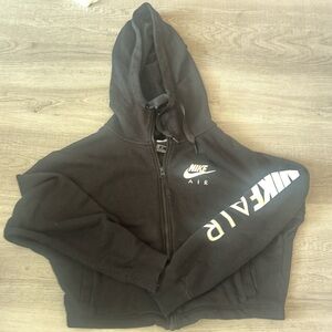 nike cropped zip up